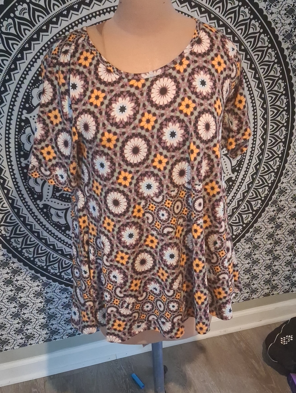 LuLaRoe Floral Medallion Short Sleeve Tunic in Yellow, Brown & Cream